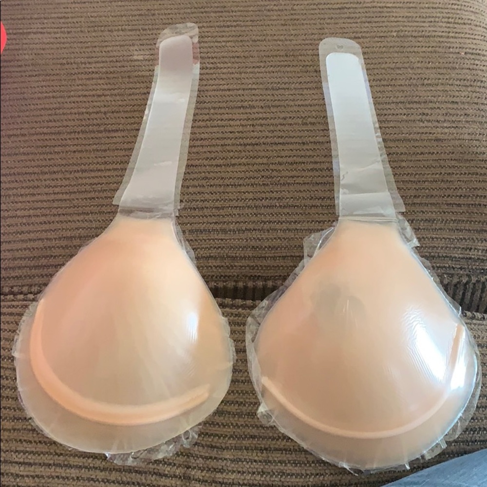 Double D Backless sticky bra with underwire